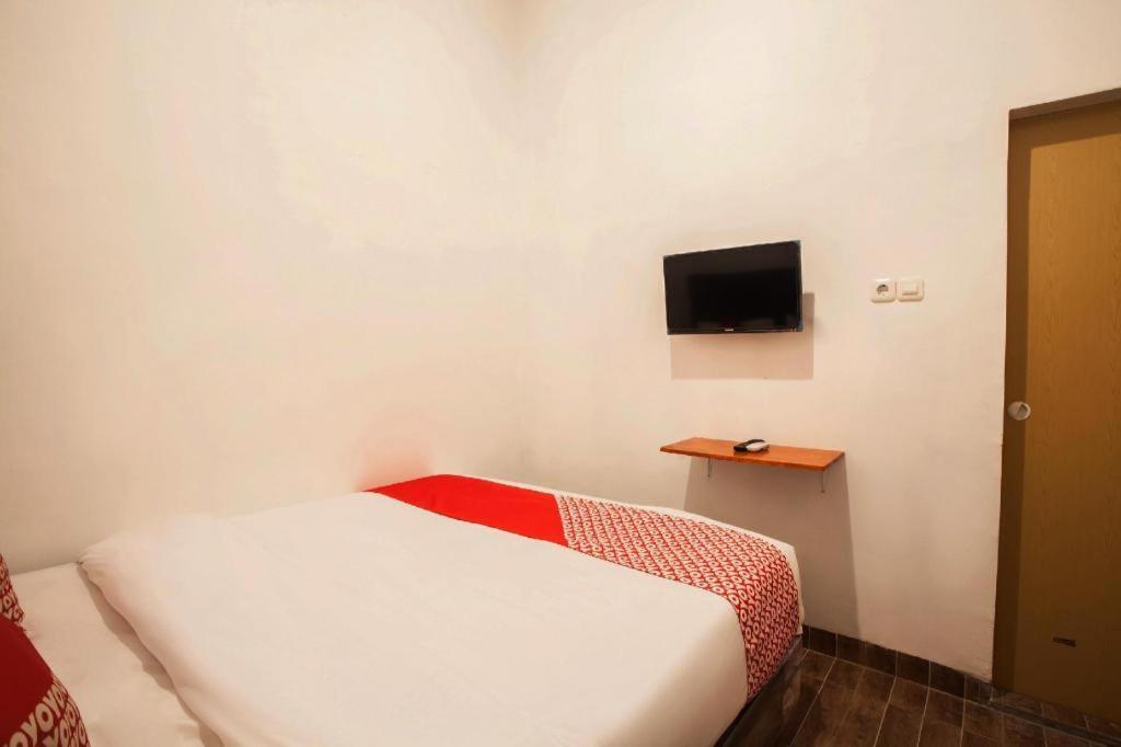 Oyo 2720 Sutomo Inn Medan Exterior photo